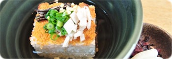 だし茶漬け(季節物・いくら・たらこ)