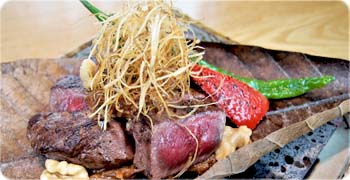 黒毛和牛朴葉焼き